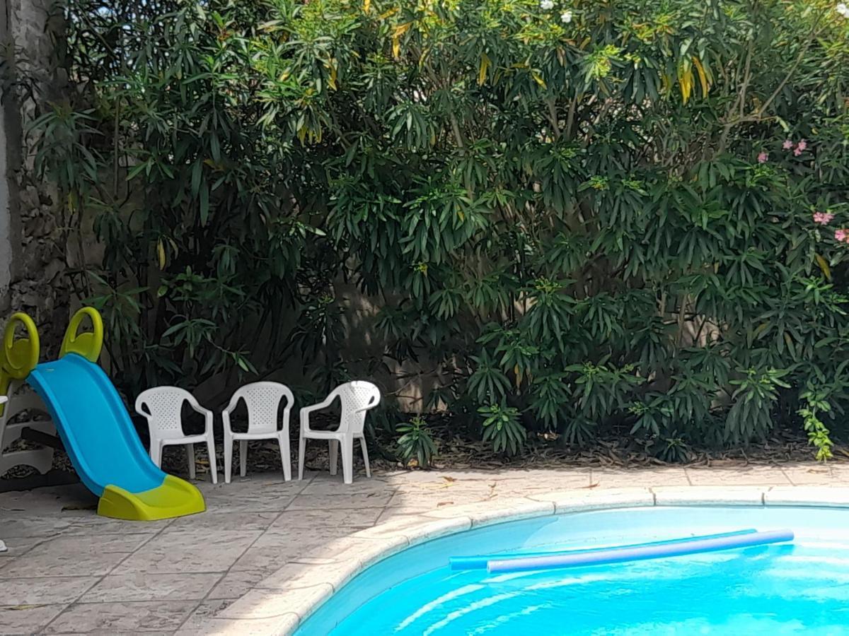 Le Gite De Sainte Valiere Piscine Et Spa Exteriör bild